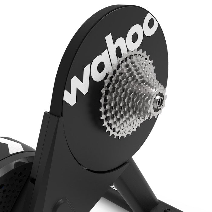 Simulador inteligente Wahoo KICKR CORE 2 con cassette de 11 velocidades