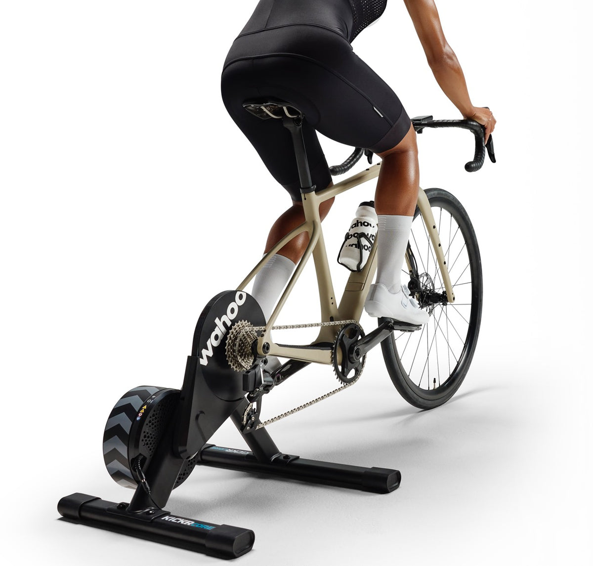 Simulador inteligente Wahoo KICKR CORE 2 con cassette de 11 velocidades